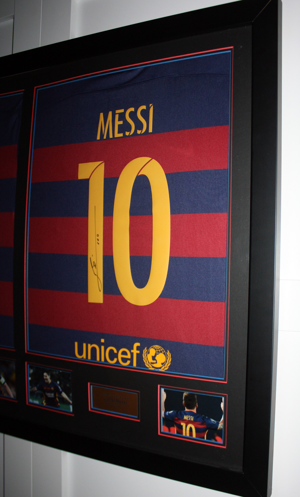 messiiniframe-3.jpg