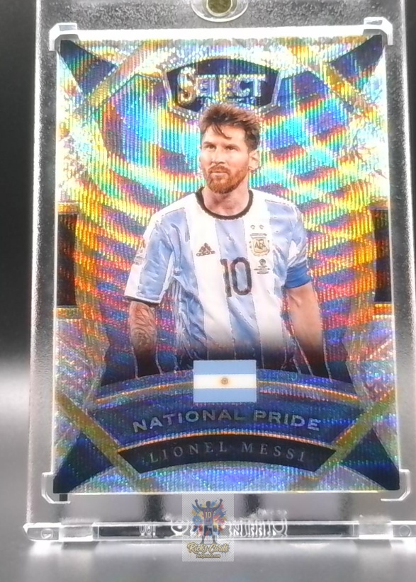   2016-17 Panini Lionel Messi card is from the Select - National Pride set, card #2, featuring Wave Prizm. Messi Cards 29